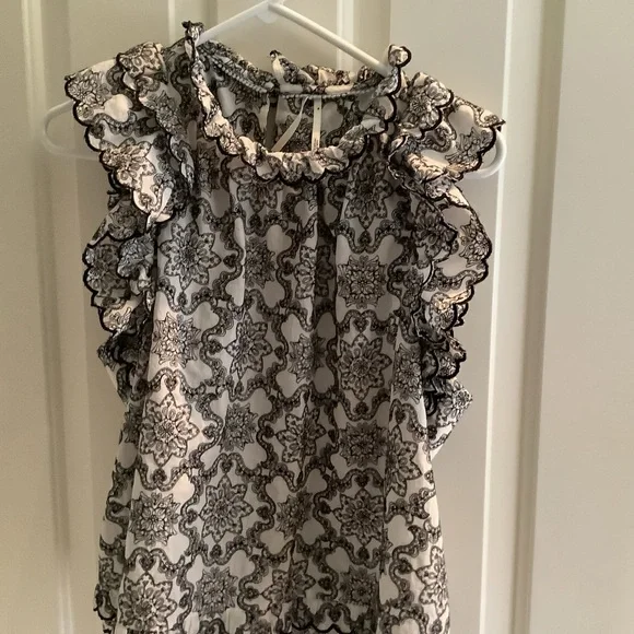ANTHROPOLOGIE Elegant Embroidered   Black and White Ruffle Top
Medium - Picture 2 of 9